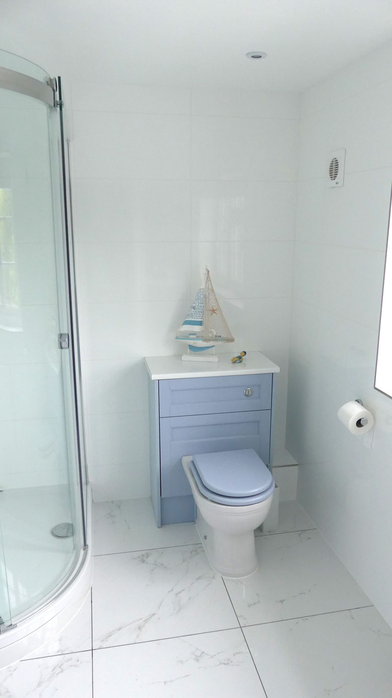 blue-bathroom-1